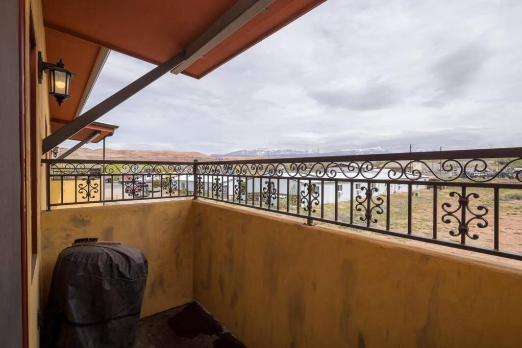 Luxury Downtown Rental - La Dolce Vita Villa #4 Moab Exterior photo