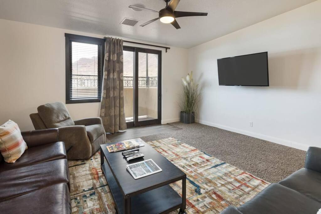 Luxury Downtown Rental - La Dolce Vita Villa #4 Moab Exterior photo